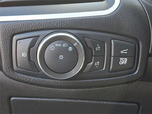 Photo of 2022 Stone Blue Metallic Ford Edge