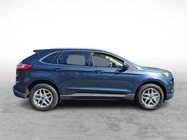 Photo of 2022 Stone Blue Metallic Ford Edge