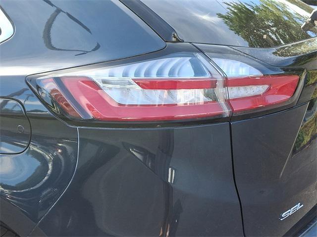 Photo of 2022 Stone Blue Metallic Ford Edge