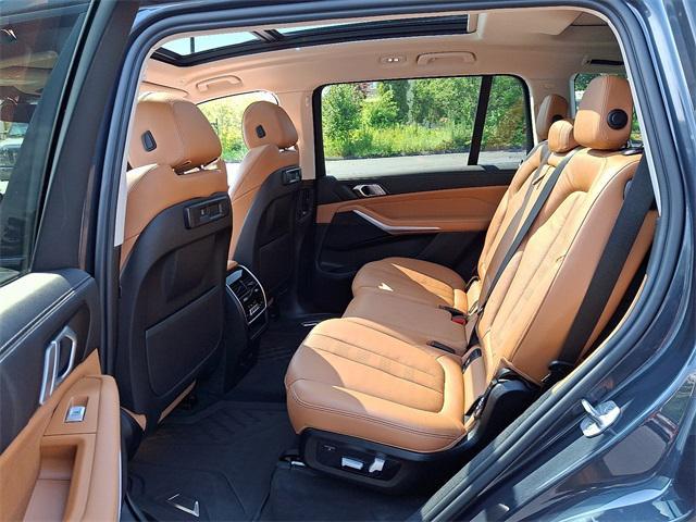 Photo of 2022 Arctic Grey Metallic BMW X7