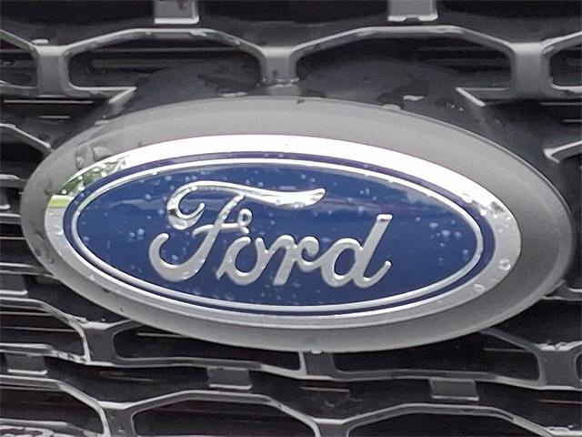 Photo of 2022 Oxford White Ford F-150