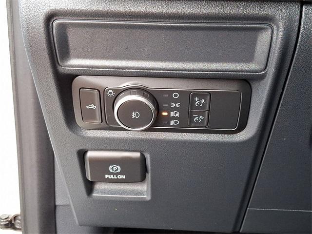 Photo of 2022 Oxford White Ford F-150