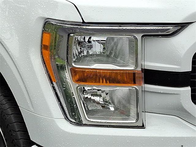 Photo of 2022 Oxford White Ford F-150