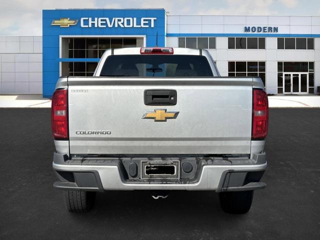 Photo of 2016 Gray Chevrolet Colorado