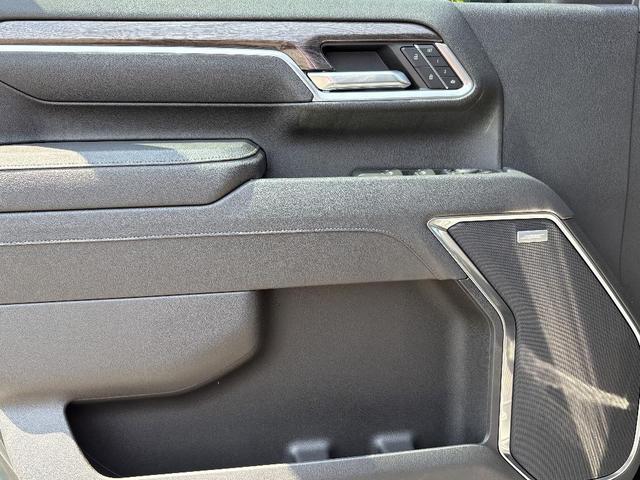 Photo of 2025 Gray Chevrolet Silverado 2500
