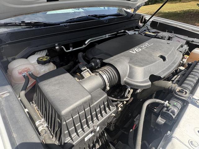 Photo of 2020 White Chevrolet Colorado