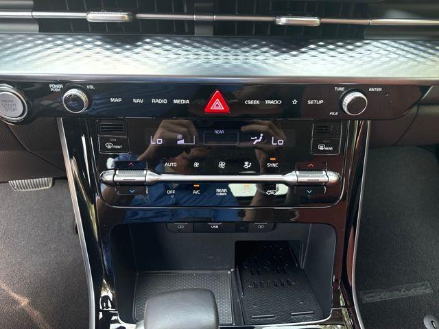 Photo of 2023 Metal Kia Carnival