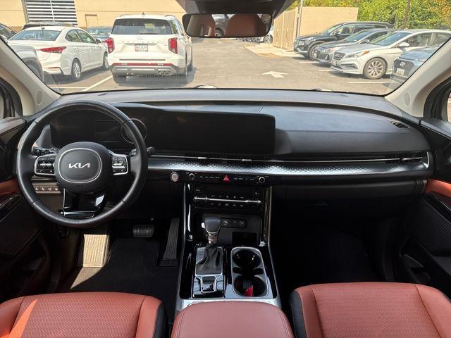 Photo of 2023 Metal Kia Carnival