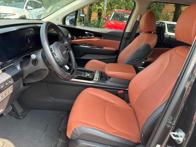 Photo of 2023 Metal Kia Carnival