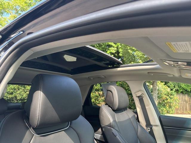 Photo of 2022 Black Genesis GV70