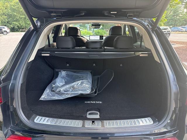 Photo of 2022 Black Genesis GV70