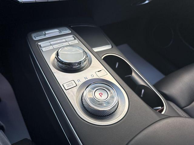 Photo of 2022 Black Genesis GV70