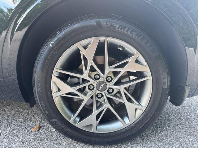Photo of 2022 Black Genesis GV70