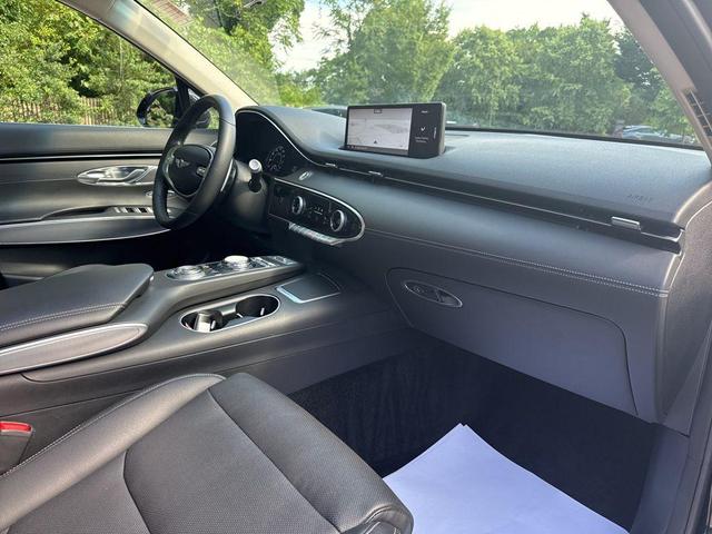 Photo of 2022 Black Genesis GV70