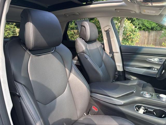 Photo of 2022 Black Genesis GV70