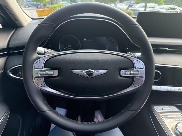 Photo of 2022 Black Genesis GV70