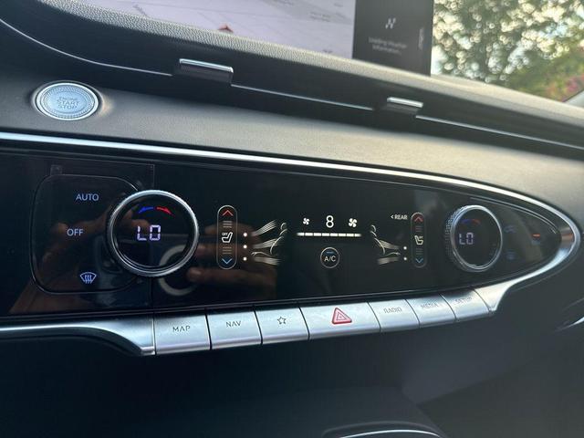 Photo of 2022 Black Genesis GV70