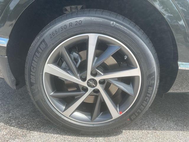 Photo of 2025 Green Genesis GV80