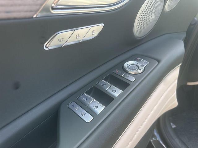 Photo of 2025 Green Genesis GV80