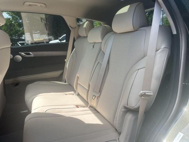 Photo of 2025 Green Genesis GV80