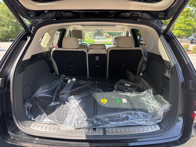 Photo of 2025 Black Genesis GV80
