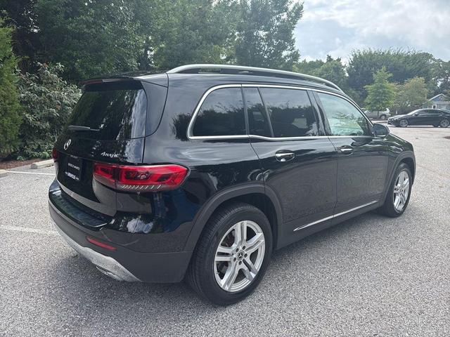 Photo of 2020 Midnight Black Mercedes-Benz GLB 250
