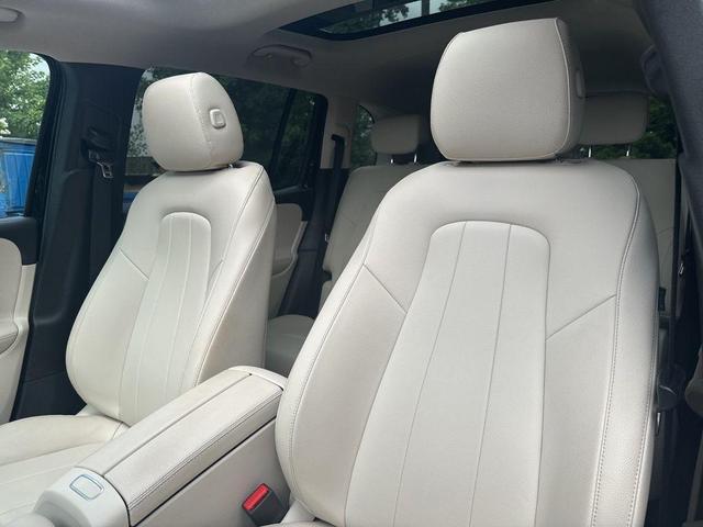 Photo of 2020 Midnight Black Mercedes-Benz GLB 250