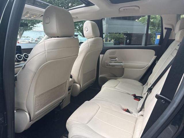 Photo of 2020 Midnight Black Mercedes-Benz GLB 250