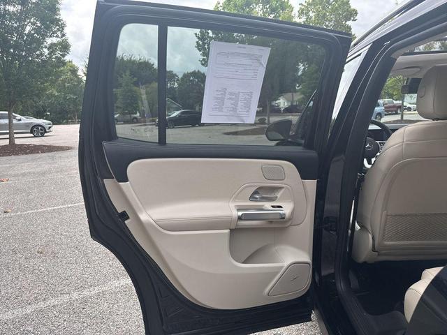 Photo of 2020 Midnight Black Mercedes-Benz GLB 250