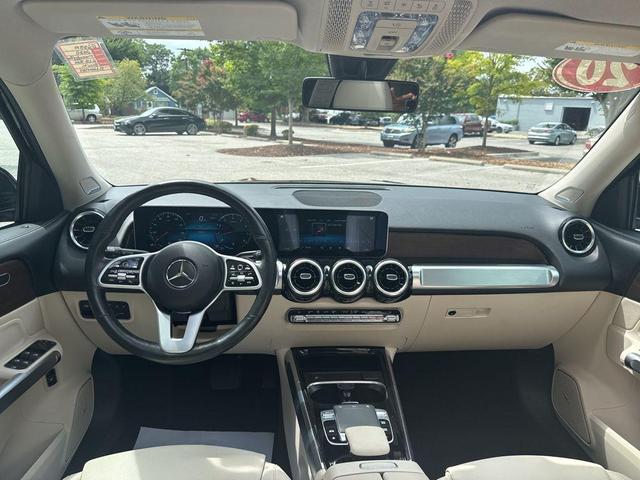 Photo of 2020 Midnight Black Mercedes-Benz GLB 250