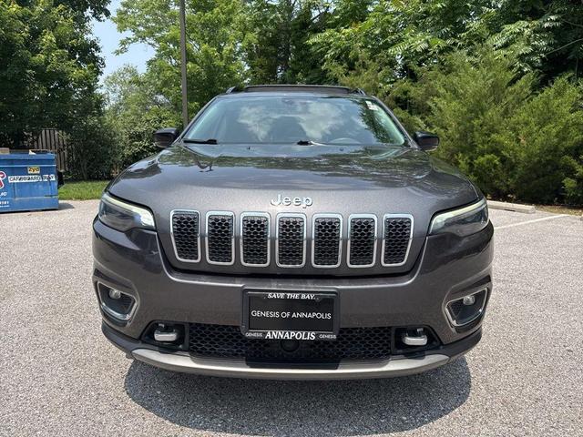 Photo of 2022 Granite Crystal Clearcoat Metallic Jeep Cherokee