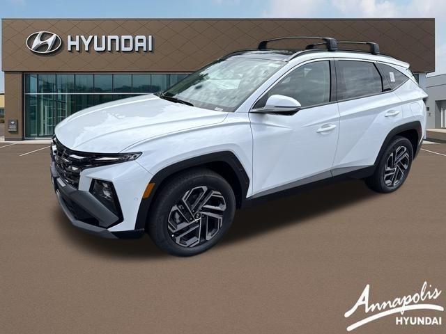 Photo of 2025 White Pearl Hyundai TUCSON Hybrid