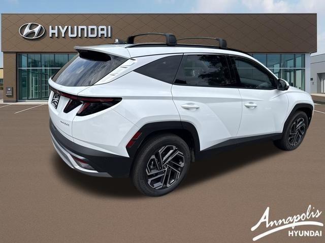 Photo of 2025 White Pearl Hyundai TUCSON Hybrid