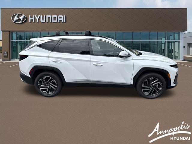 Photo of 2025 White Pearl Hyundai TUCSON Hybrid