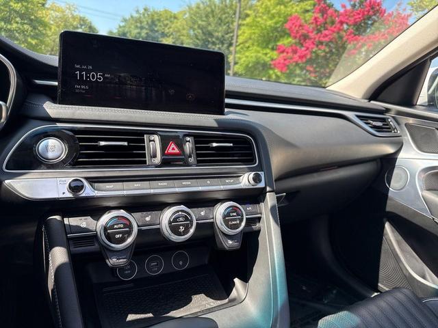 Photo of 2022 Uyuni White Genesis G70