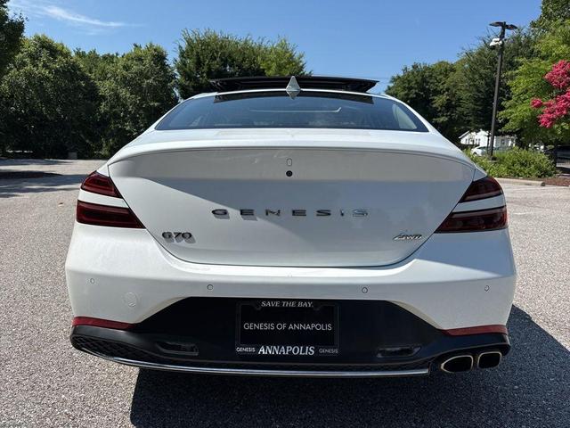 Photo of 2022 Uyuni White Genesis G70
