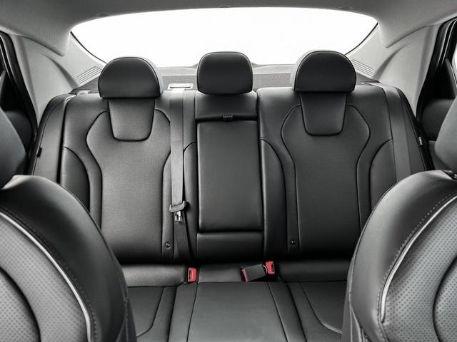 Photo of 2025 Metal Hyundai ELANTRA HEV
