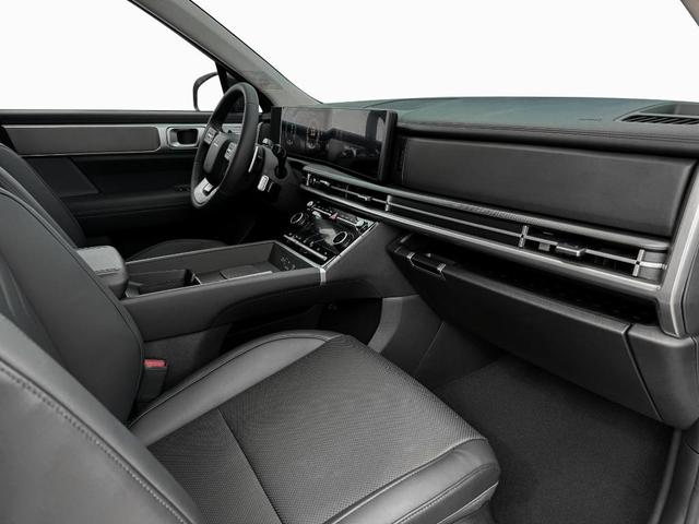 Photo of 2025 White Hyundai SANTA FE HEV