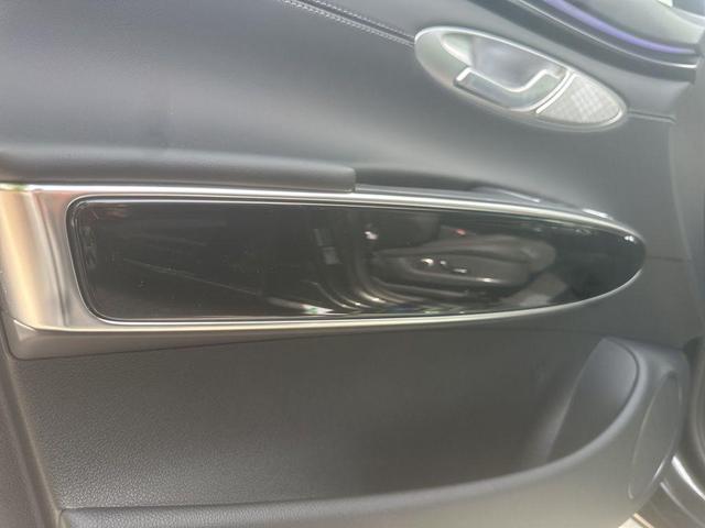 Photo of 2026 Gray Genesis GV70