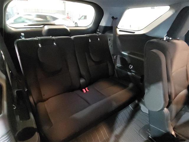 Photo of 2024 Iconic Silver Metallic Ford Explorer