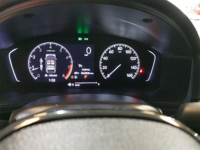 Photo of 2022 Platinum White Pearl Honda Civic
