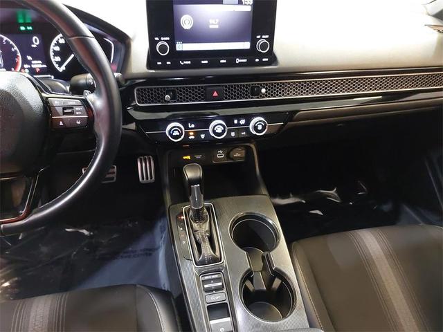 Photo of 2022 Platinum White Pearl Honda Civic