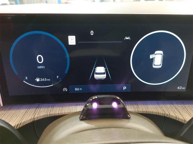 Photo of 2025 Ecotronic Gray Hyundai SANTA FE