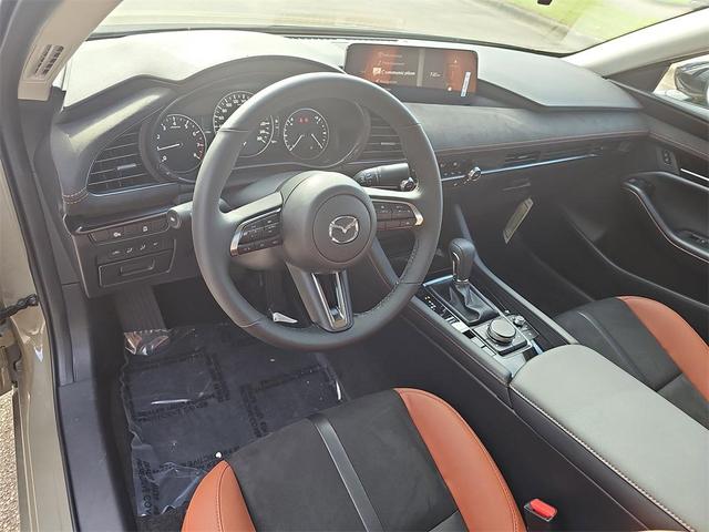Photo of 2025 Zircon Sand Metallic Mazda Mazda3