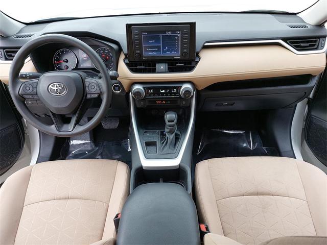 Photo of 2022 White Toyota RAV4