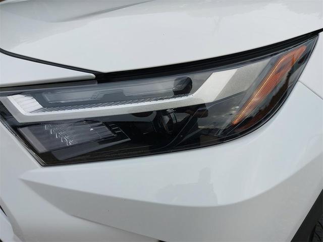 Photo of 2022 White Toyota RAV4