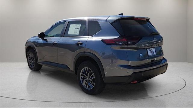 Photo of 2025 Gun Metallic Nissan Rogue