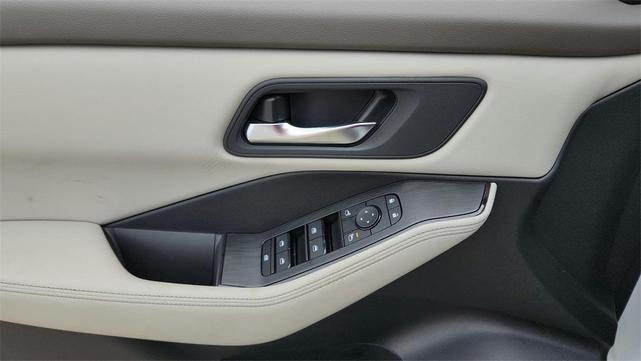 Photo of 2025 Everest White P Nissan Rogue