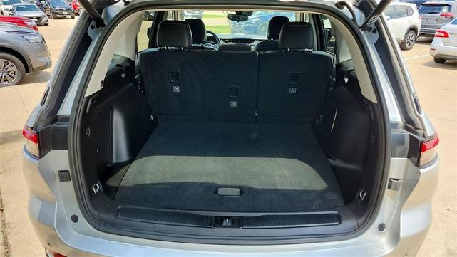 Photo of 2023 Silver Zynith Jeep Grand Cherokee 4xe