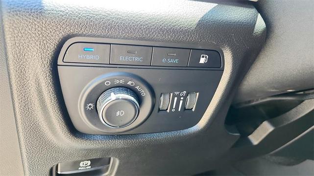 Photo of 2023 Silver Zynith Jeep Grand Cherokee 4xe